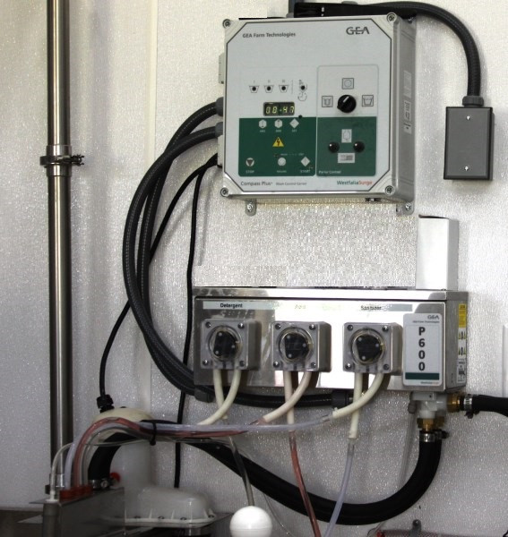 GEA Compass™ Plus Programmable Automatic Pipeline Washer System Hamby